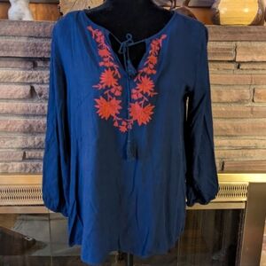 Old Navy peasant blouse blue with red embroidery